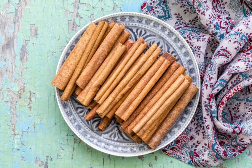 Cinnamon sticks